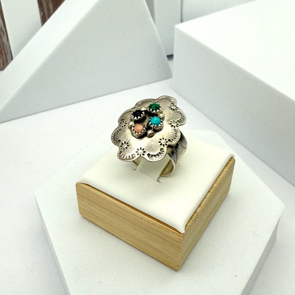 Vintage Sterling Silver American Native Navajo  S. SKEETS Ring Size #7